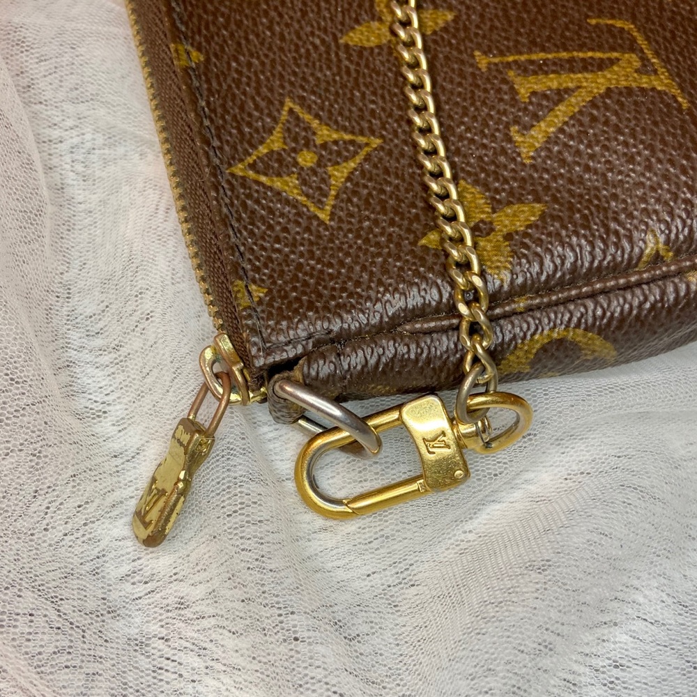 ✨HP✨ LV ♣️ Mini Pochette - Picture 5 of 8